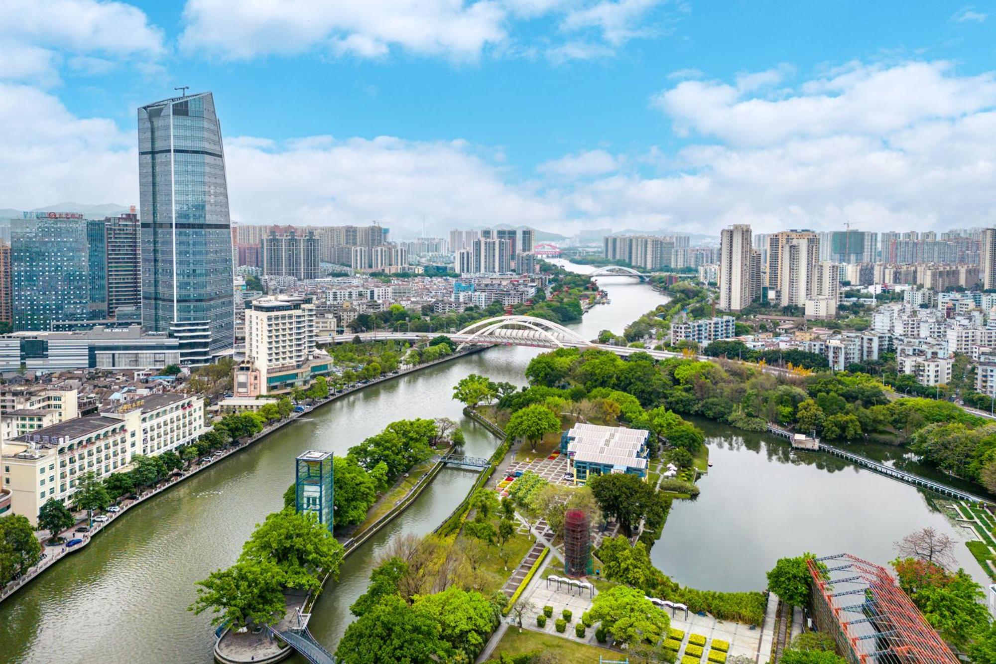 Sheraton Zhongshan Hotel Esterno foto